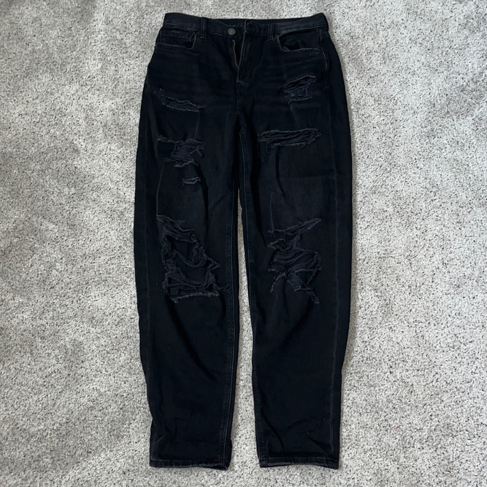american eagle mom jeans